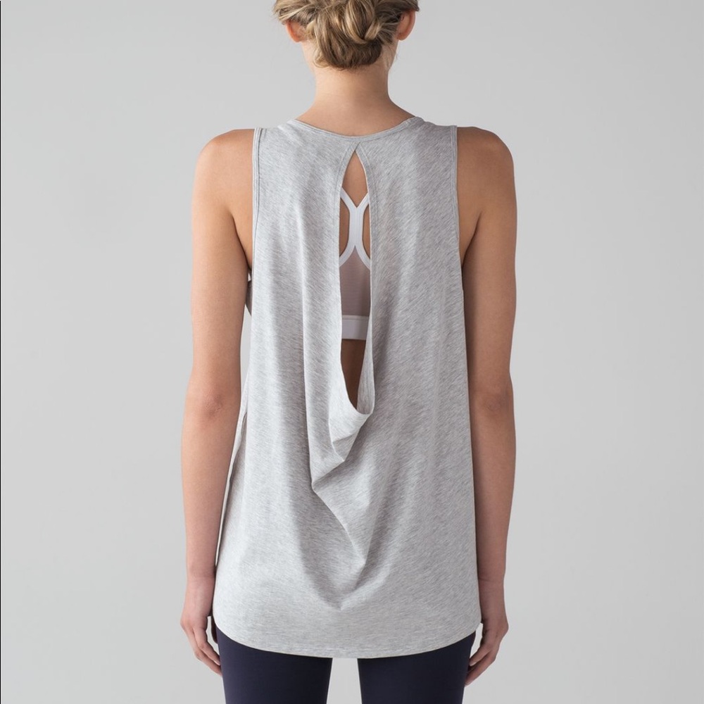 Lululemon grey low keyhole tank size 6